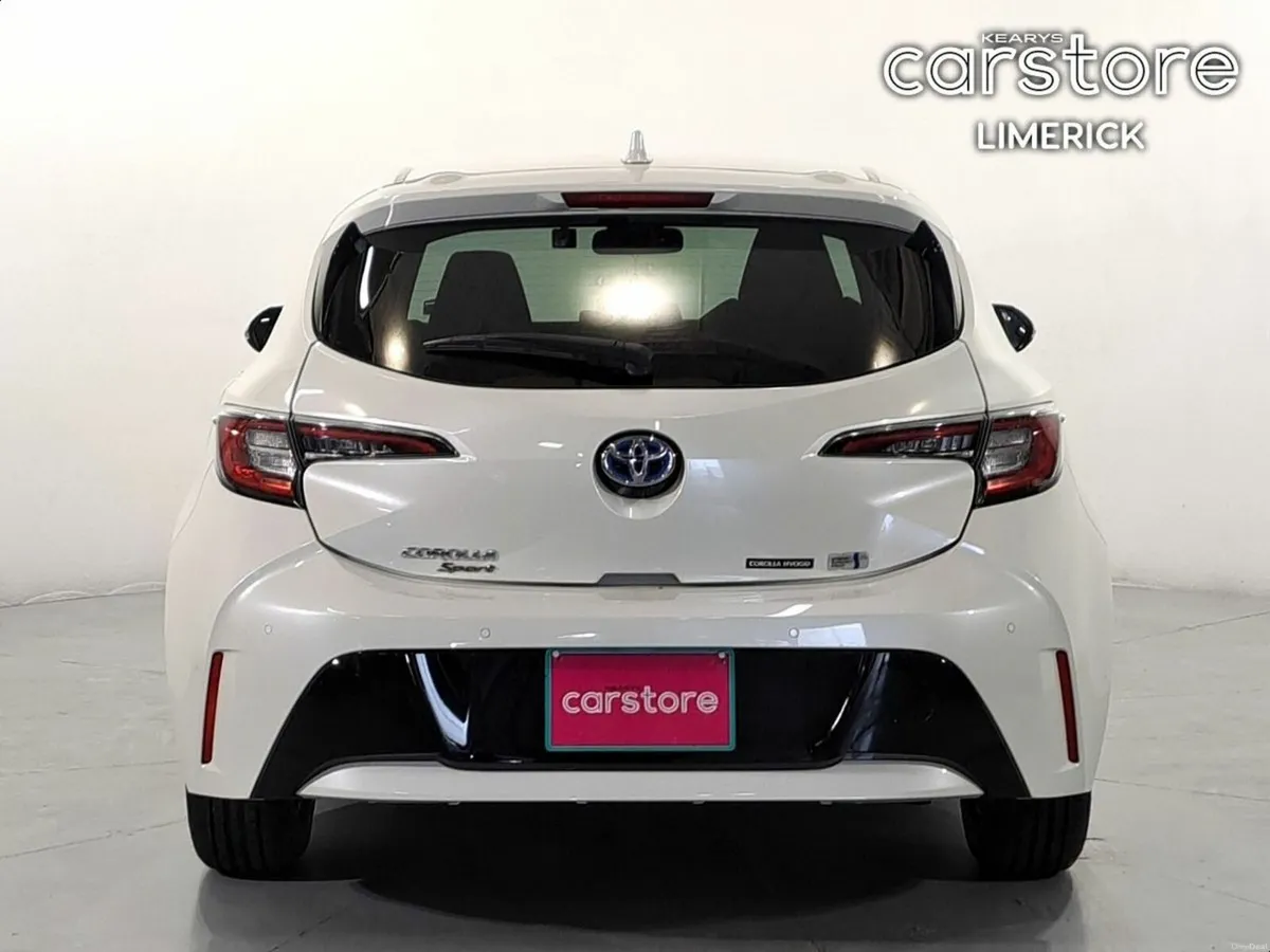 Toyota Corolla 1.8 Hybrid Aura Hatchback - Image 4