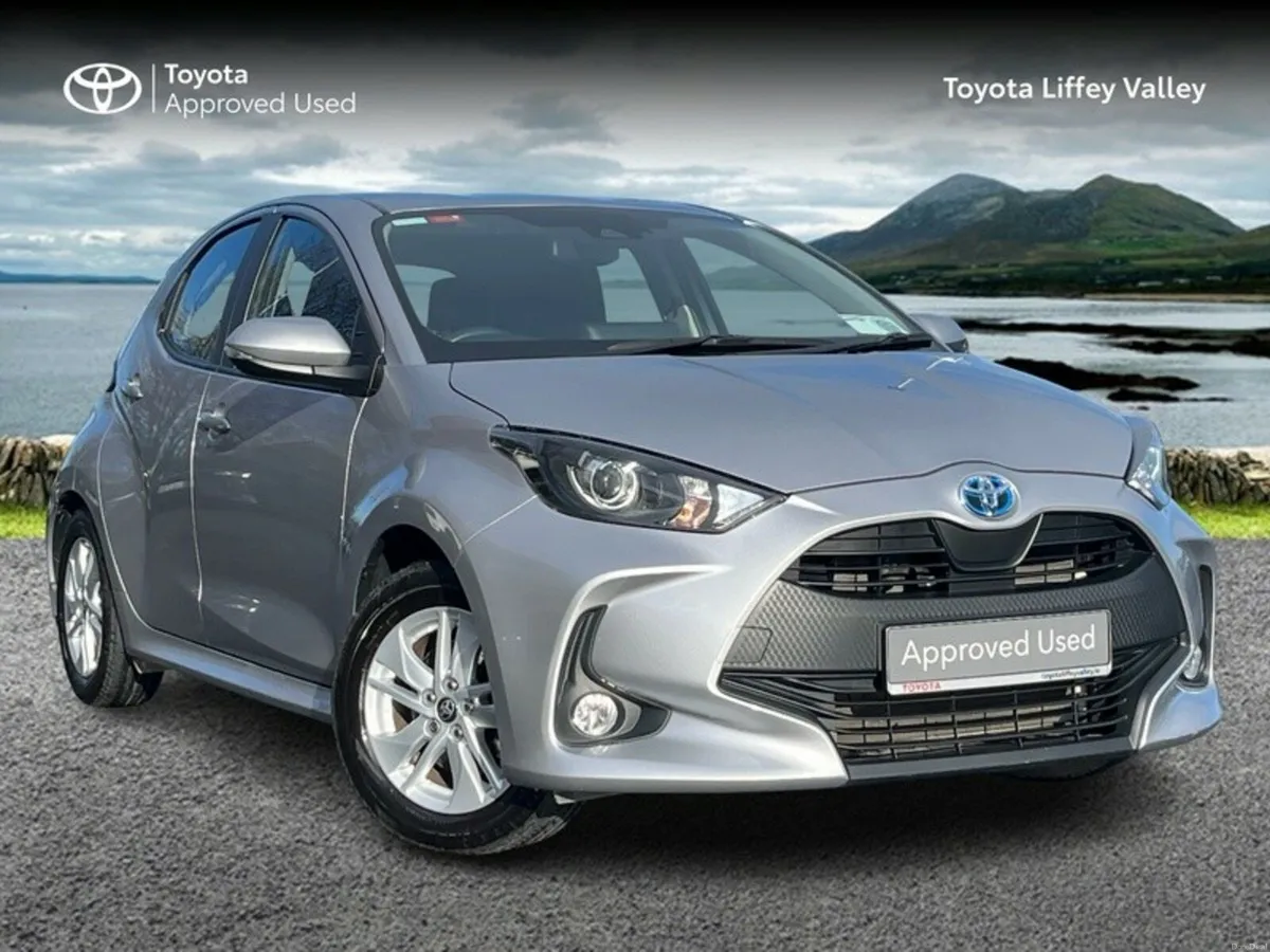 Toyota Yaris 1.5 HYBRID LUNA 4DR AUTO - Image 1