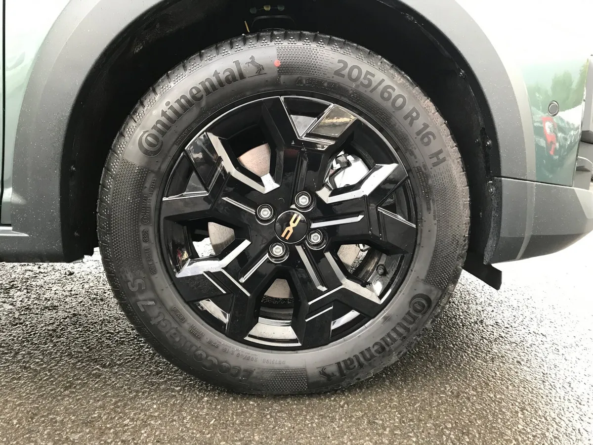 Dacia Jogger HEV 155 Extreme Auto - Image 5