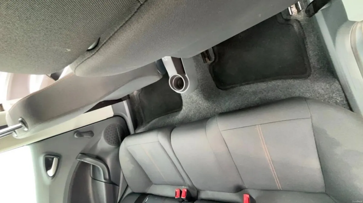 SEAT Ibiza 2012 - Image 3