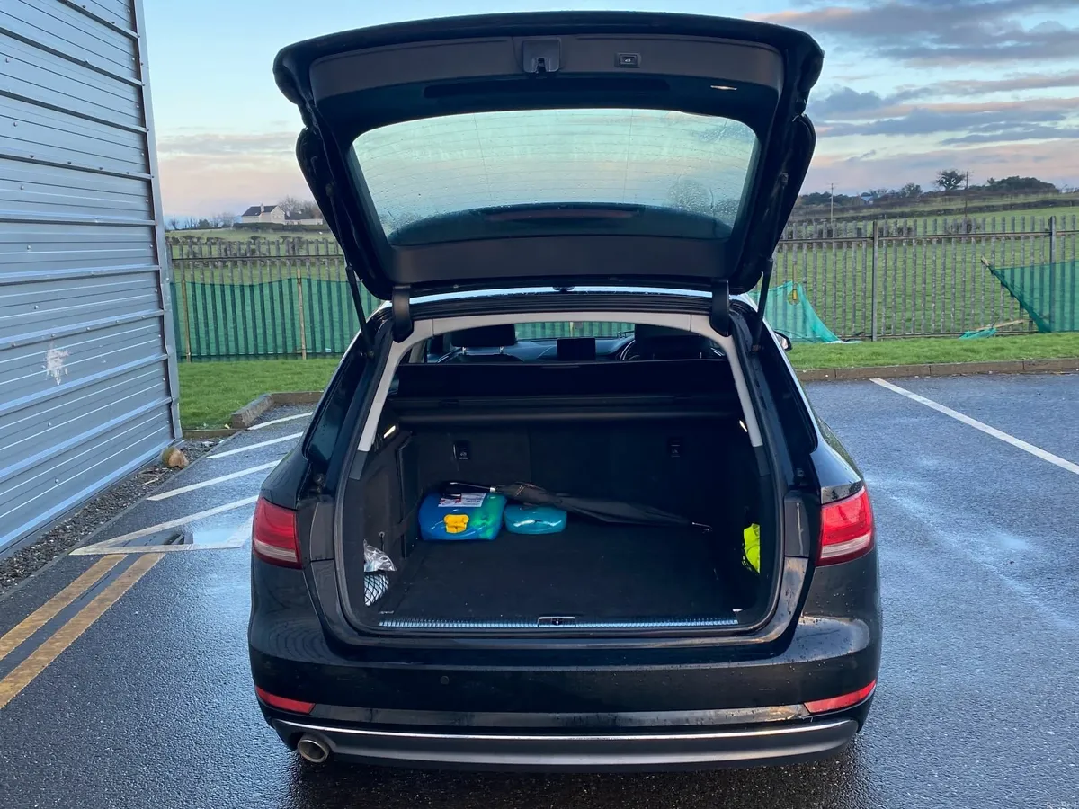 Audi A4 2016 - Image 4