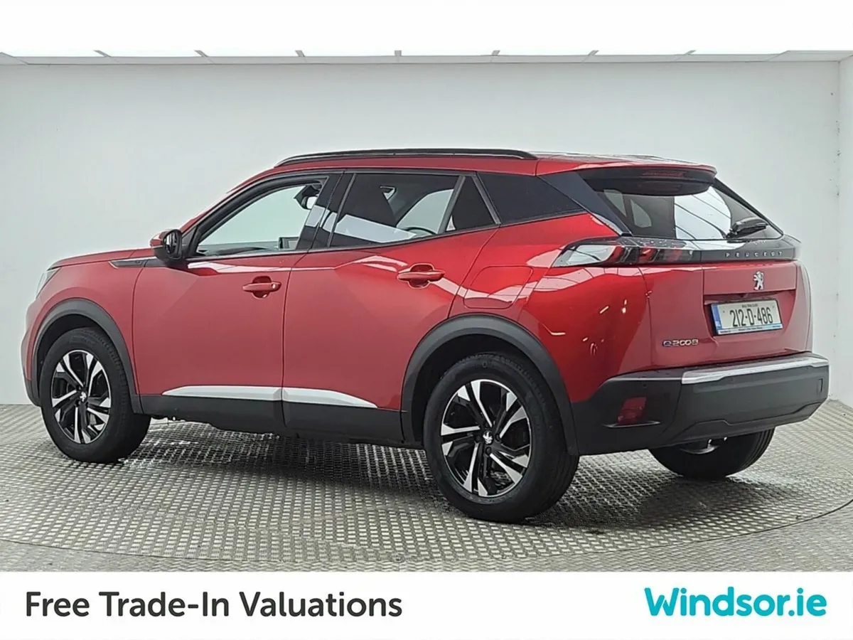 Peugeot 2008 Electric 136 bhp (50 kWh) ALLURE - Image 3