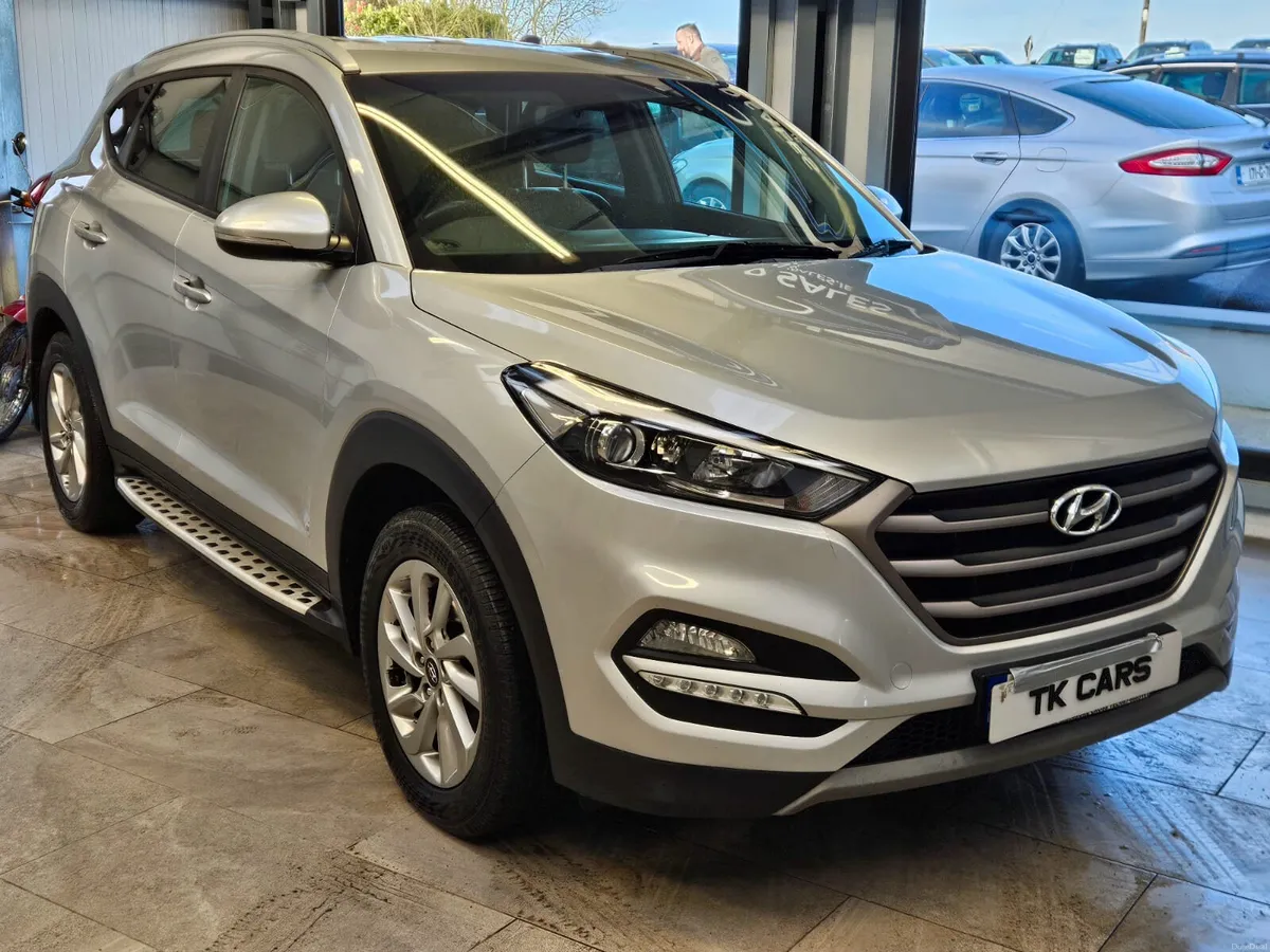17 HYUNDAI TUCSON COMFORT PLUS - Image 1