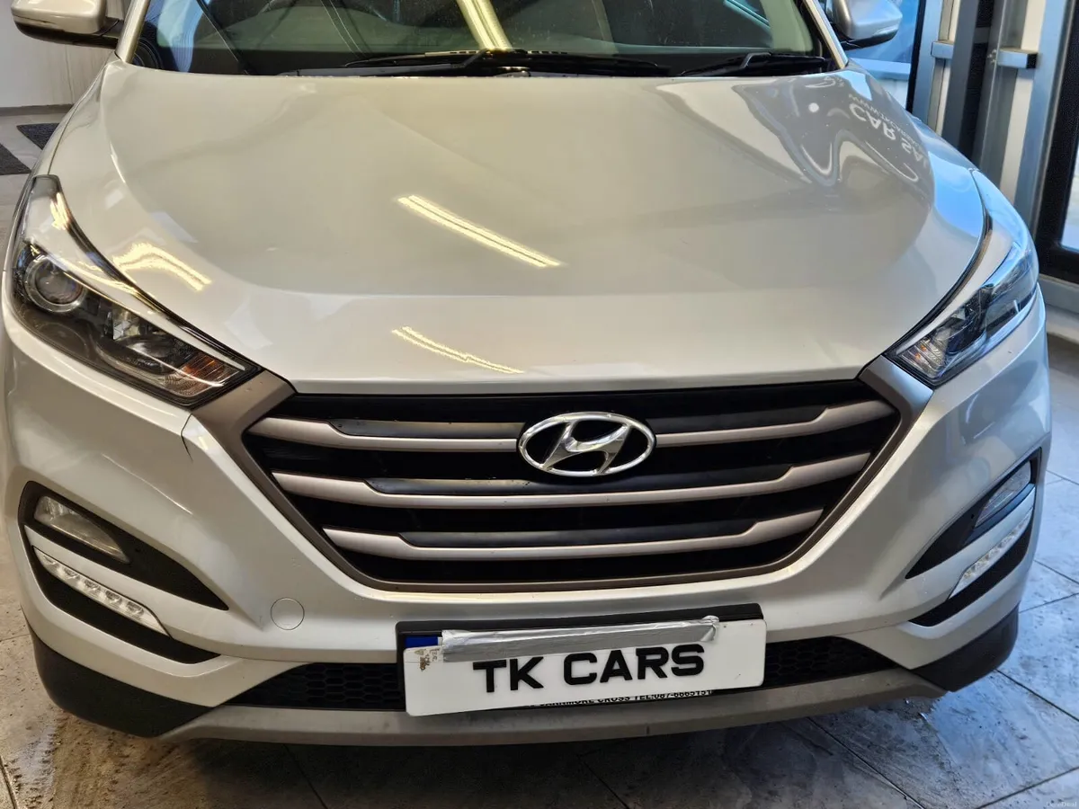 17 HYUNDAI TUCSON COMFORT PLUS - Image 4