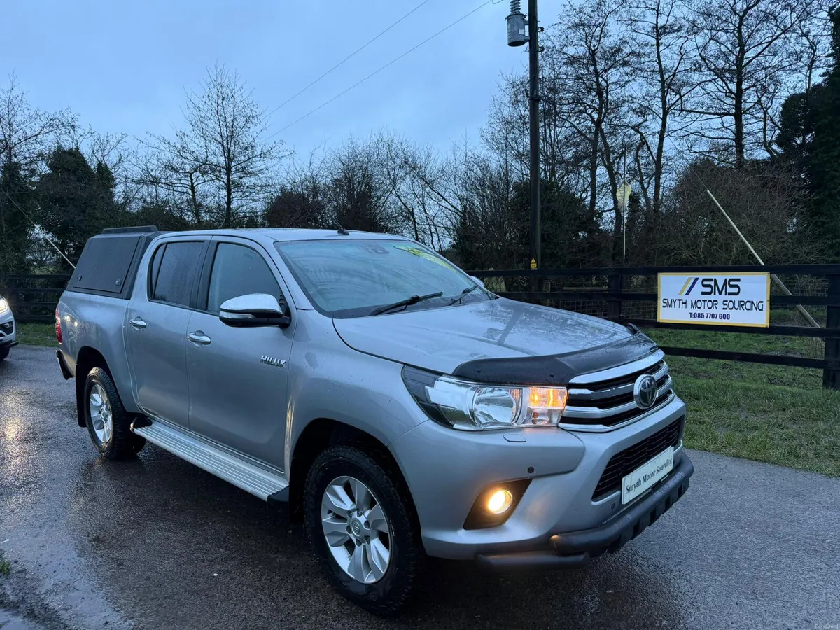 181 Toyota Hilux 2.4 D4D Manual - Image 1