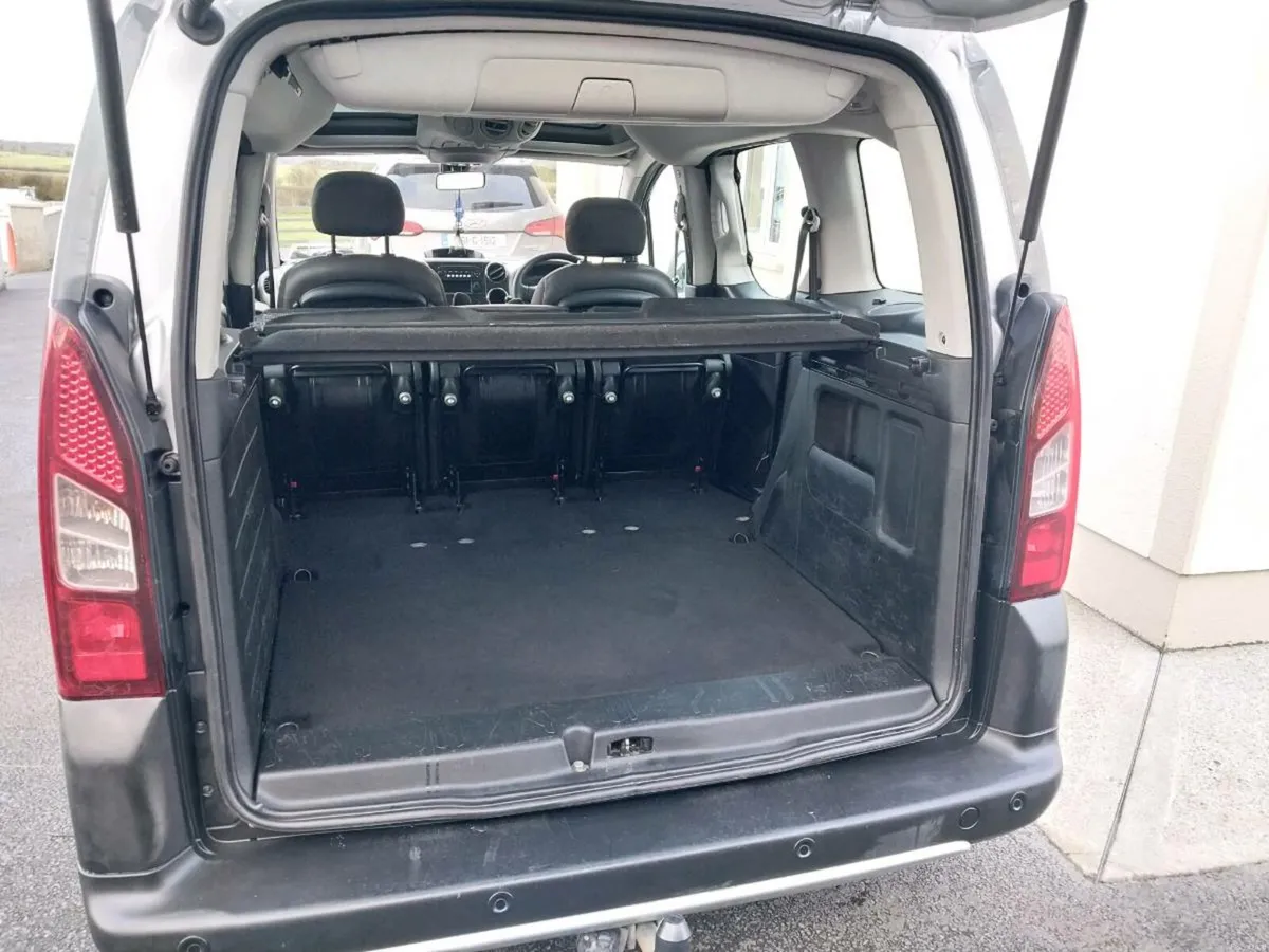 2012 Peugeot Partner Tepee - Image 4