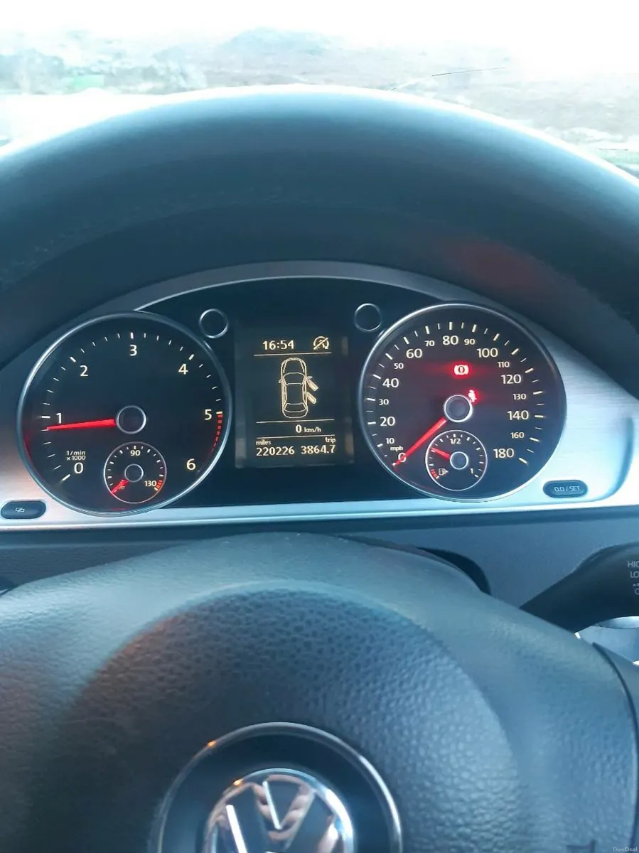 Vw passat CC  TDI BLUEMOTION NCT AND TAX (€4700) - Image 4