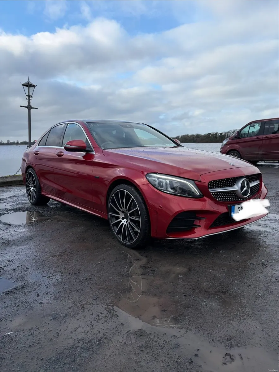 2020 Mercedes-Benz C300de - Image 1