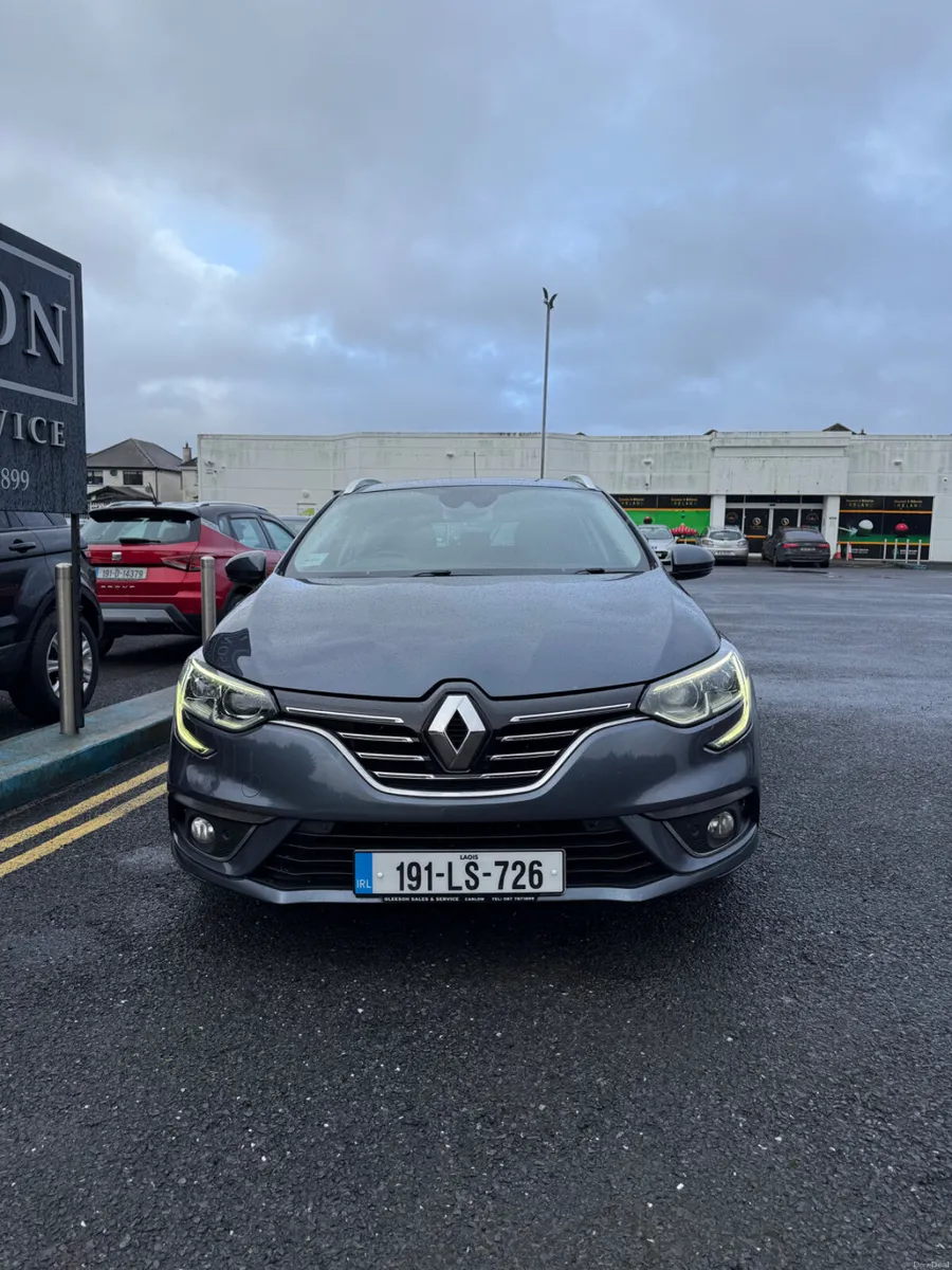 2019 Renault Megane Estate 1.5 Diesel - Image 3