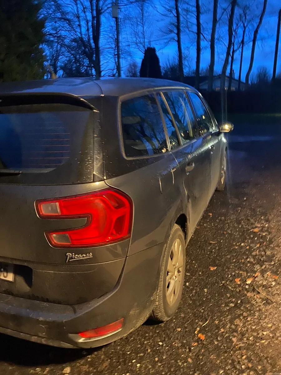 Citroen C4  Picasso Grand 2014 1.6 - Image 1