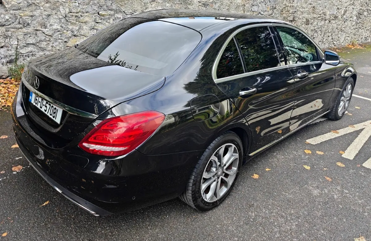 Mercedes-Benz C-Class 2016 Premium Plus Panoramic - Image 3