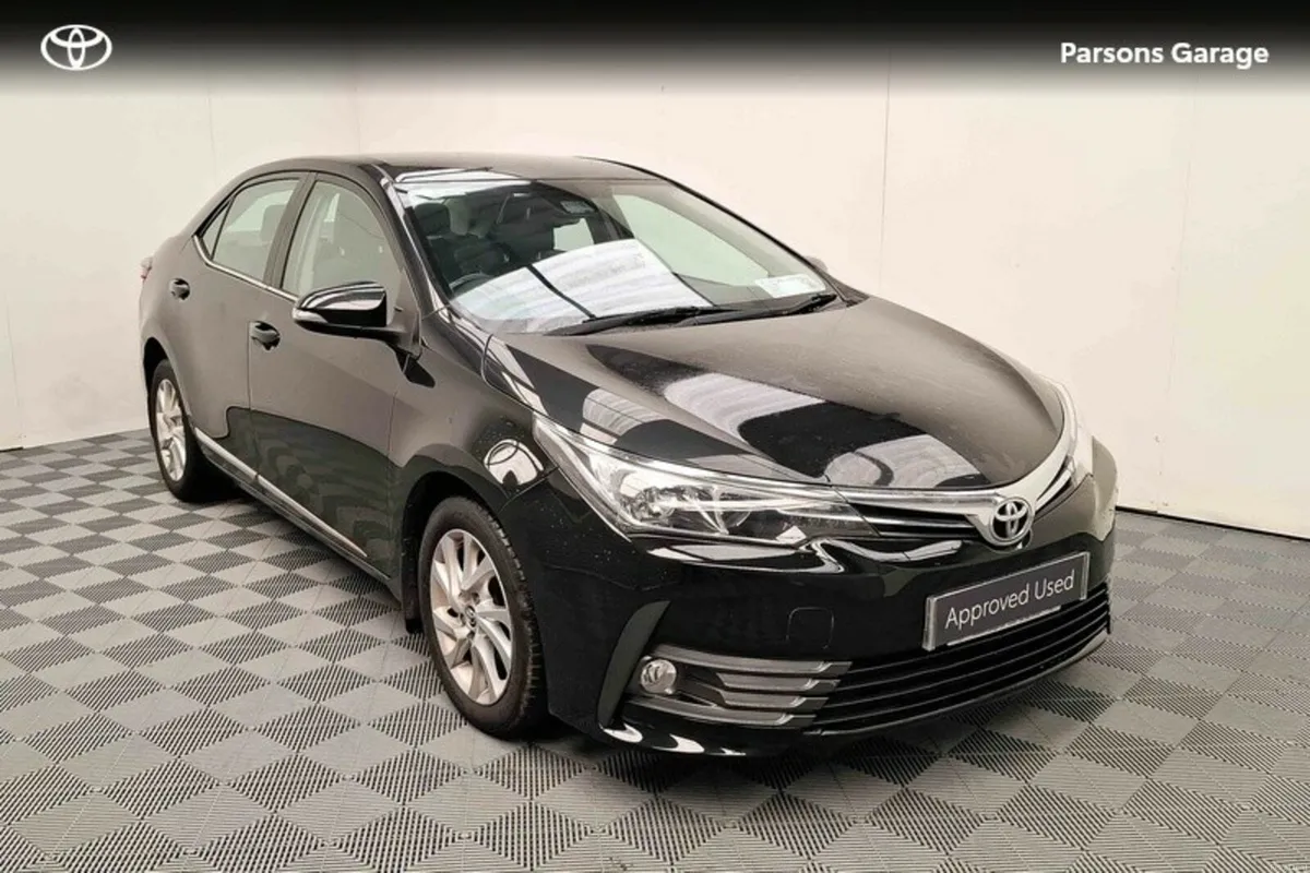 Toyota Corolla COROLLA 1.4 D4D LUNA - Image 1