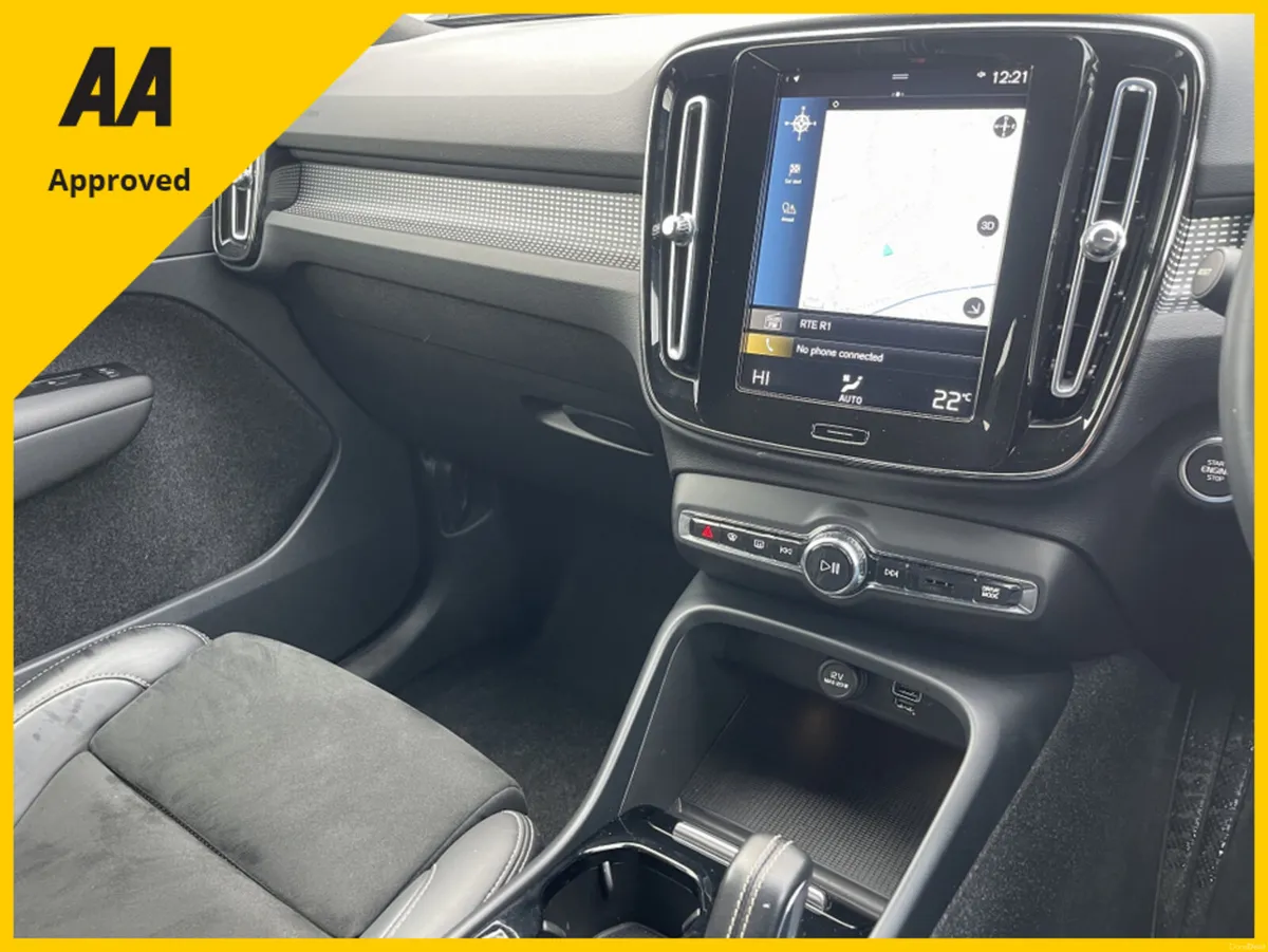 Volvo XC40 R-DESIGN T4 RECHARGE FREE DELIVERY - Image 4