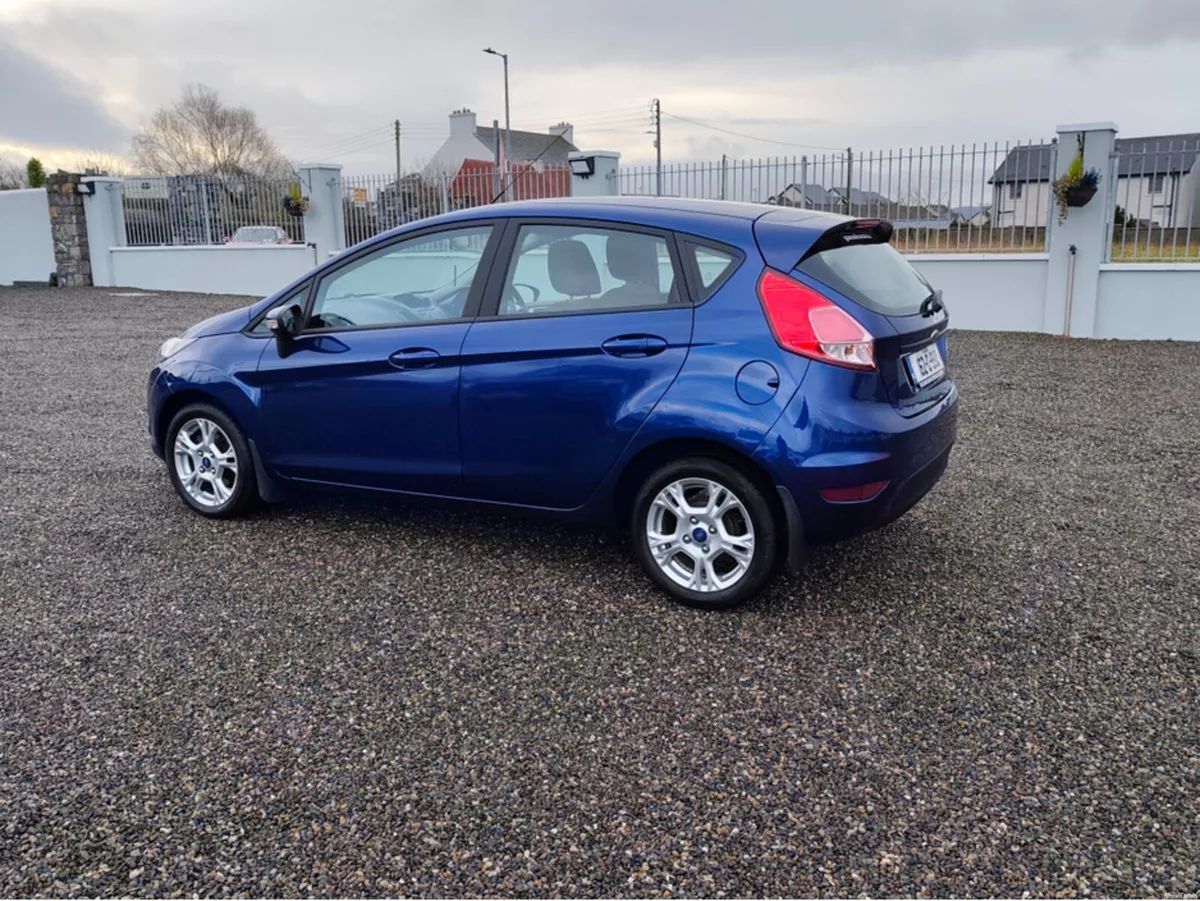 Ford Fiesta LOW KMS ZETEC 1.25 60PS M5 5DR MCA 4DR - Image 4