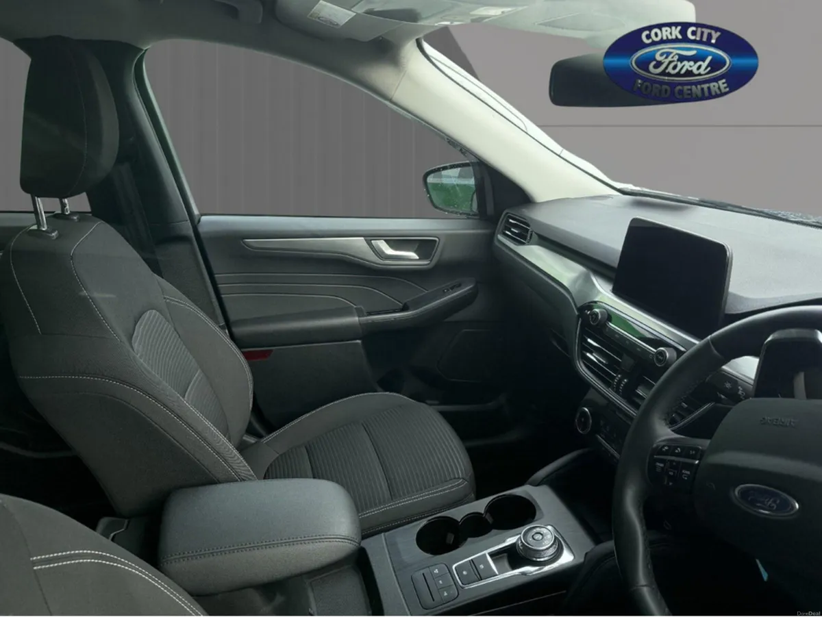 Ford Kuga TITANIUM 2.5 PHEV 225 S6.2 - Image 4