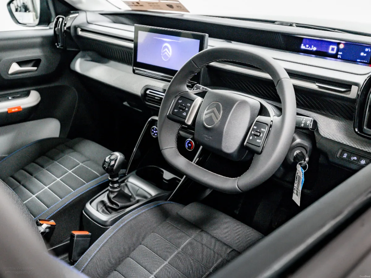 Citroen C3 Plus 1.2 Petrol 100HP - Image 2