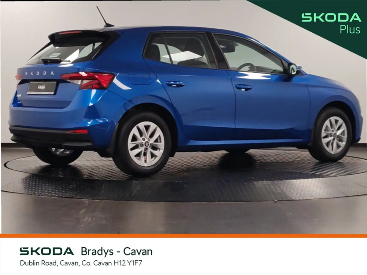 Skoda Fabia SEL 1.0 MPI 80HP 5DR - Image 3