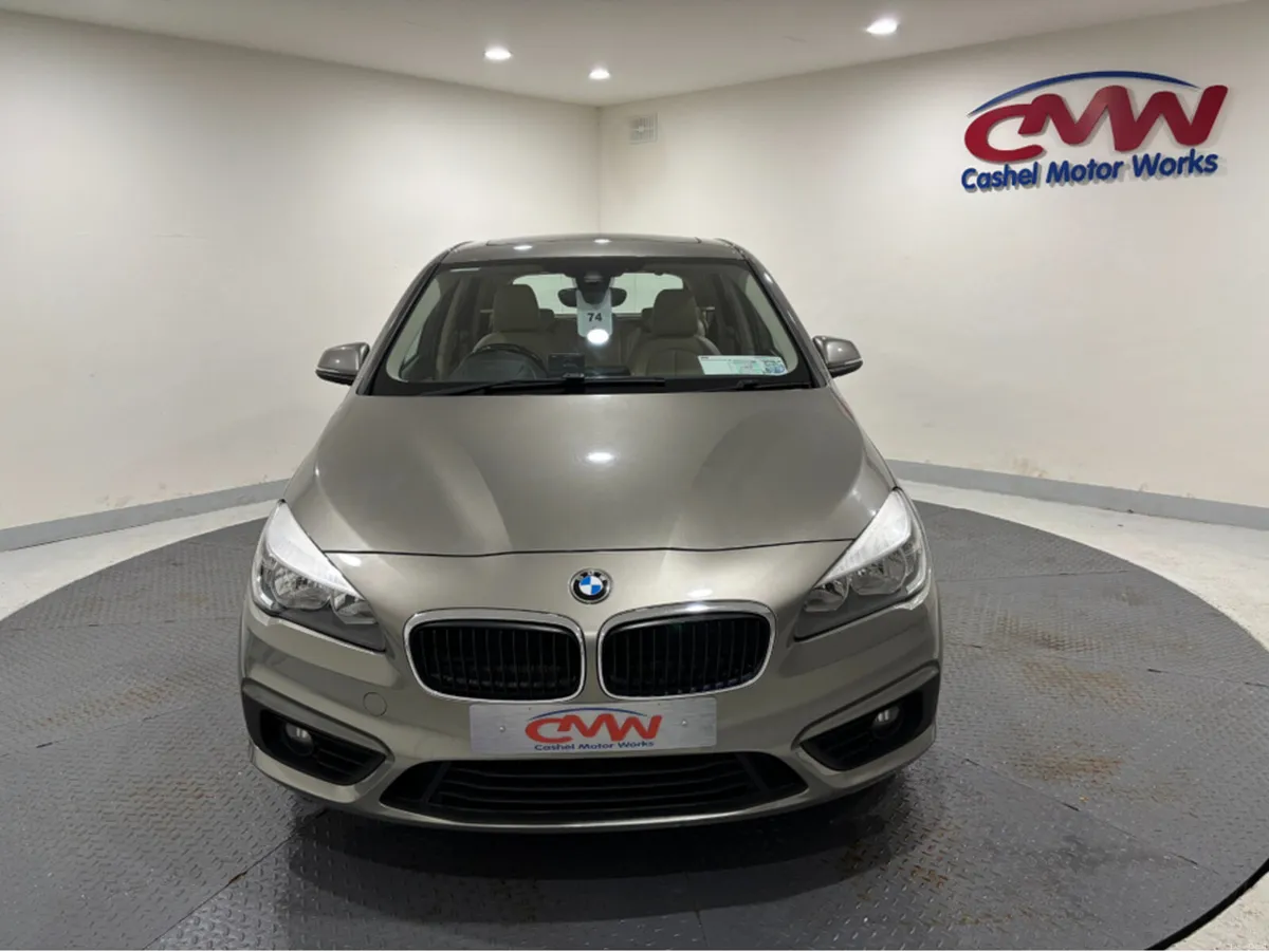 BMW 2-Series 218D SE  AUTO**FULL LEATHER**PAN ROOF - Image 2
