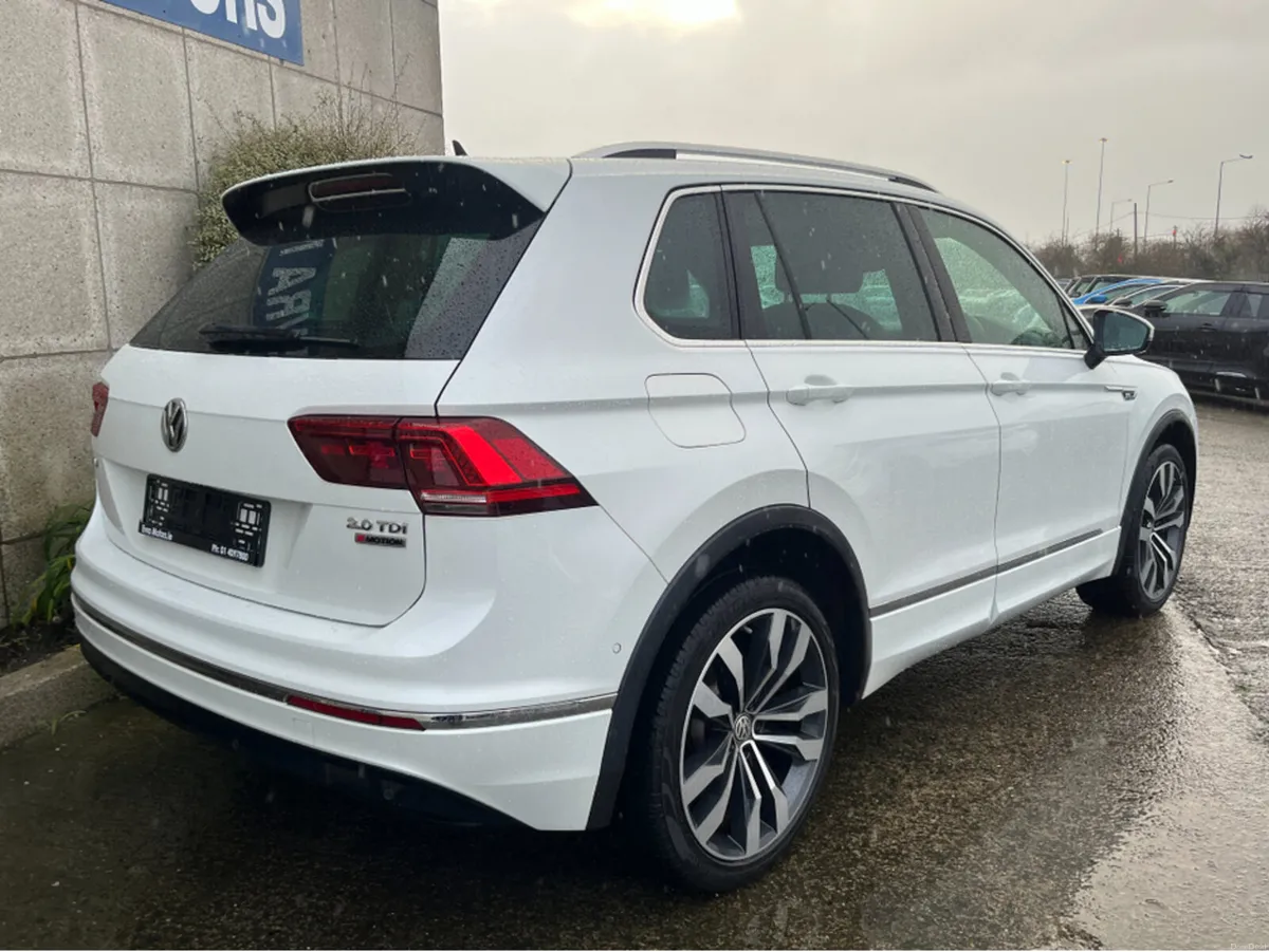 Volkswagen Tiguan R-LINE 4MOTION AUTOMATIC 2.0 DIE - Image 4