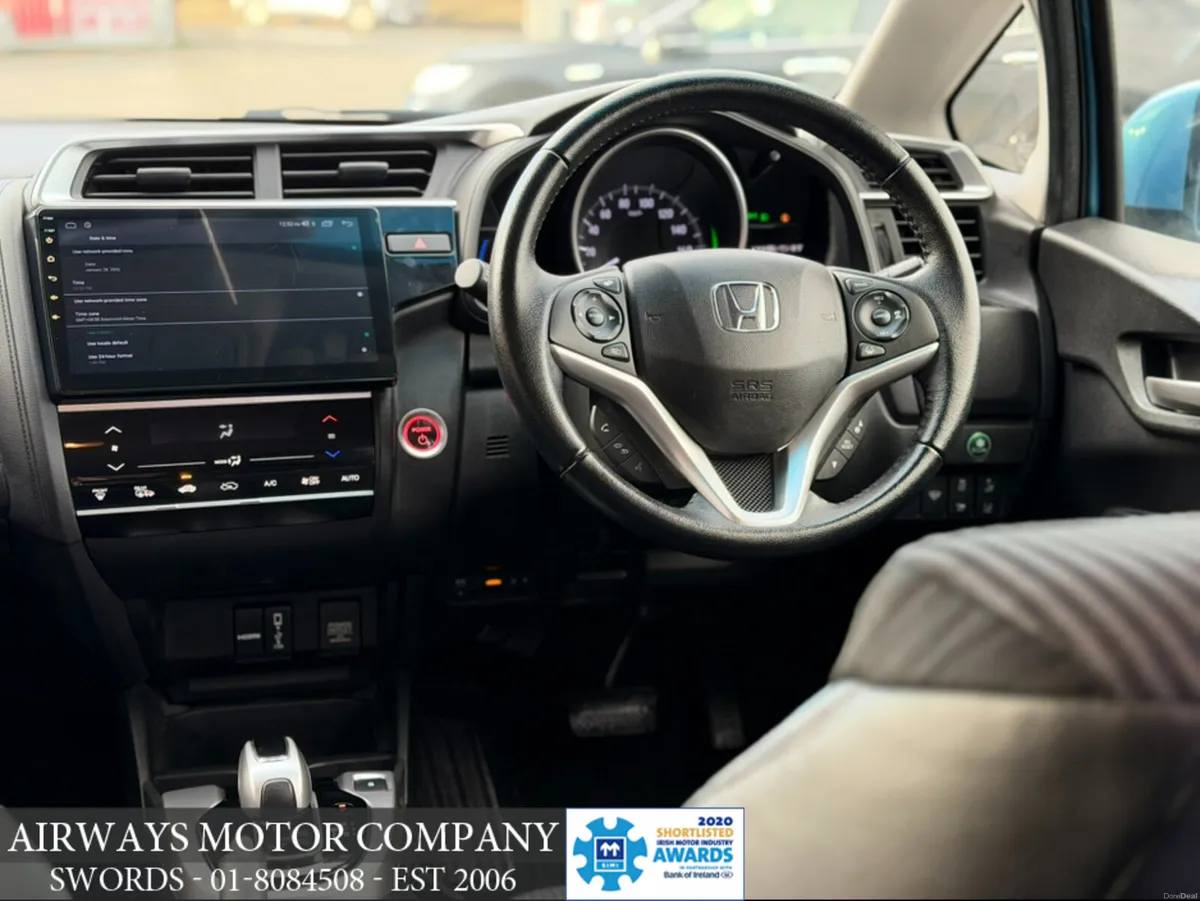 Honda Fit 1.5 HYBRID AUTO - LOW KMS - Image 3