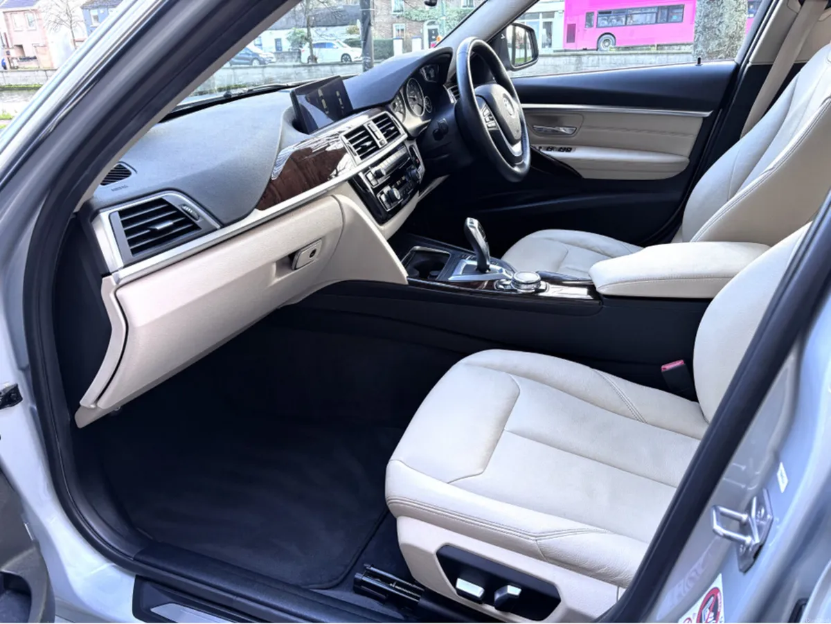 BMW 3-Series 330e LUXURY SALOON - Image 6