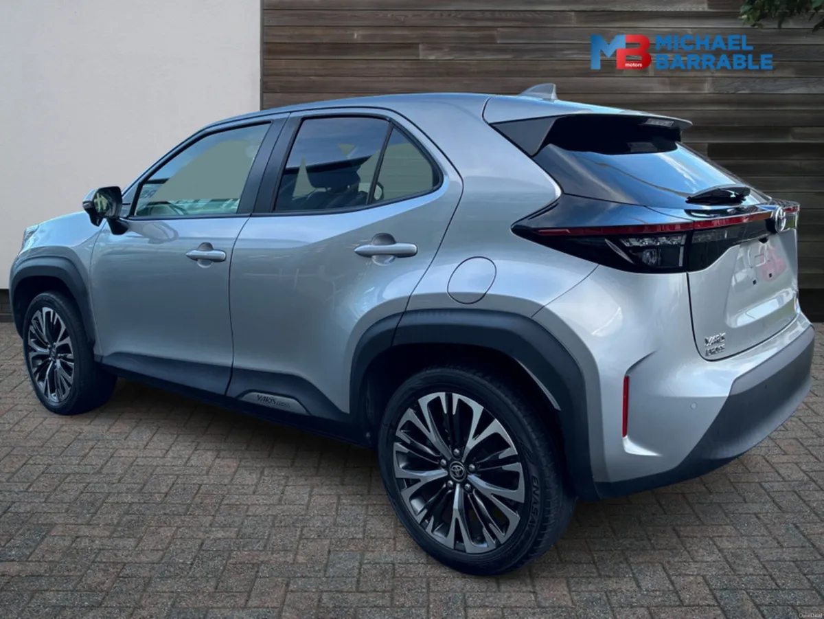 Toyota Yaris Cross 1.5L Petrol Hybrid Automatic - Image 4