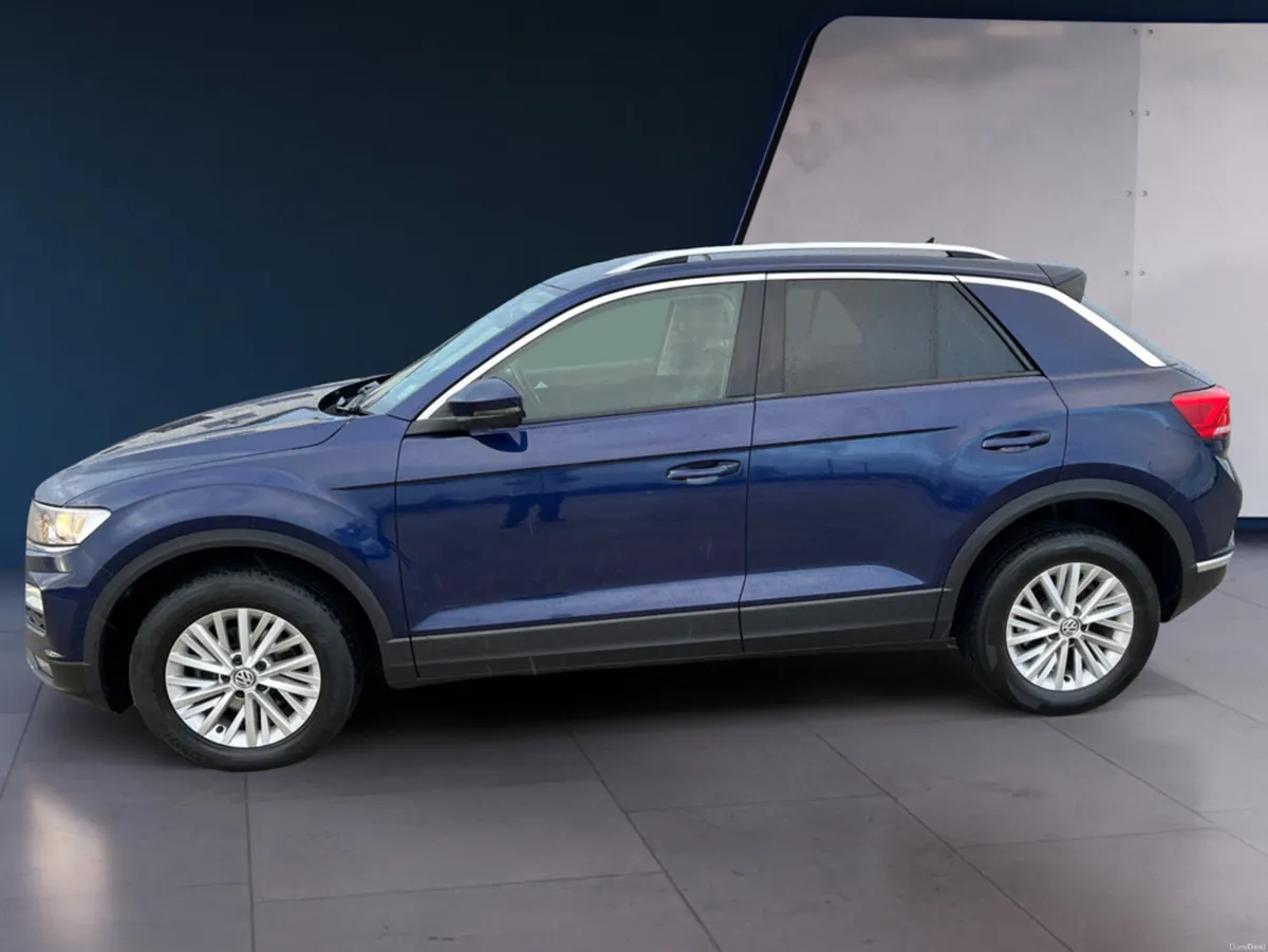 Volkswagen T-Roc DESIGN 1.0 TSI MANUAL 6SPEED FWD - Image 3