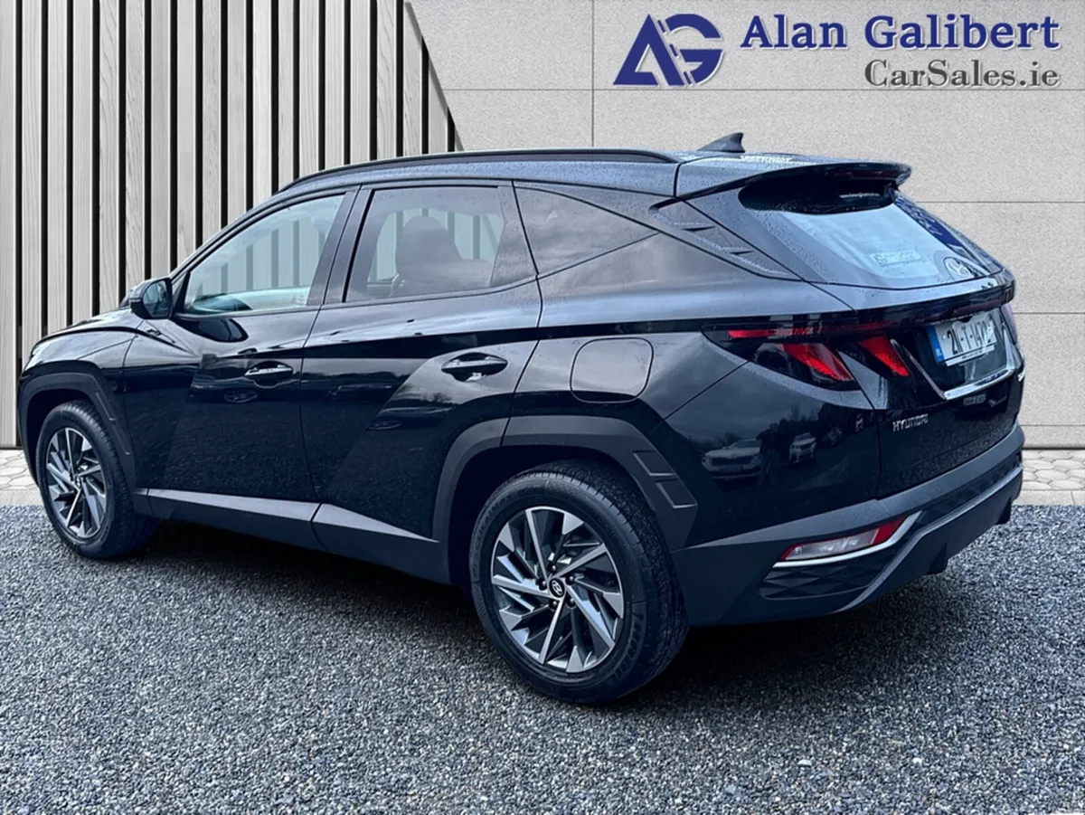 Hyundai Tucson 1.6 Diesel  EXECUTIVE  €114 PW - Image 2