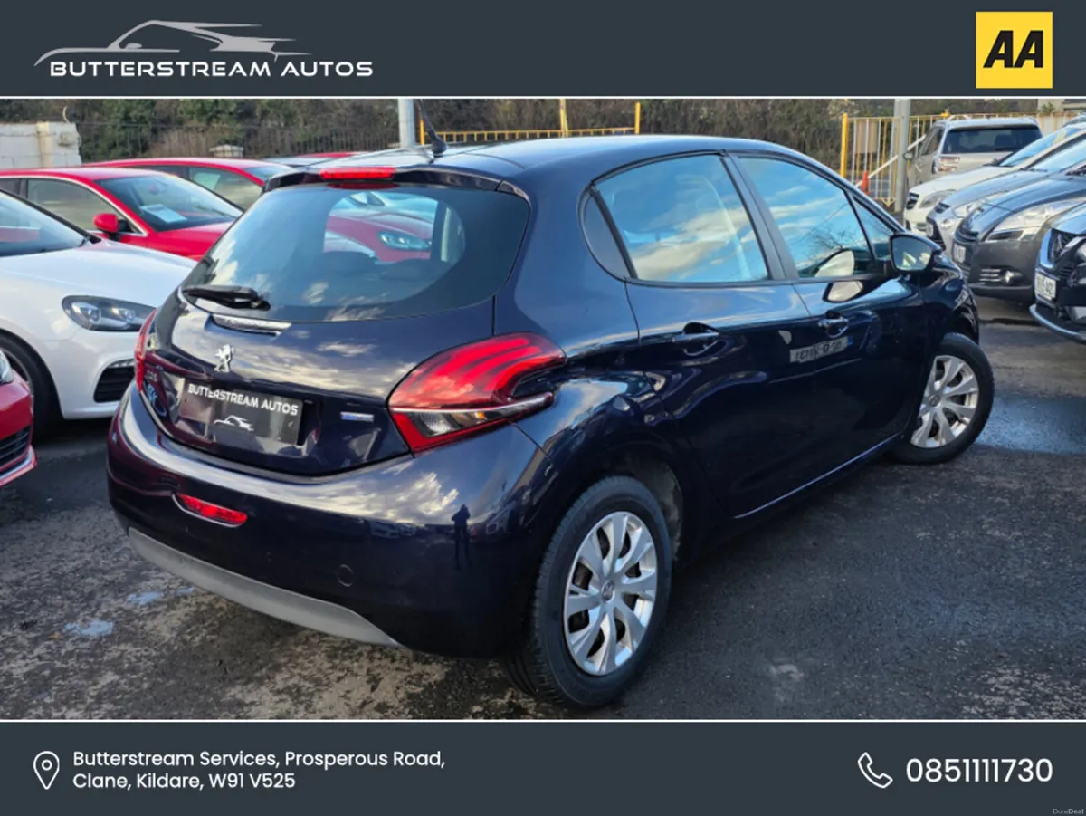 Peugeot 208 1.2 AUTO STYLE ONLY 33K KMS - Image 2