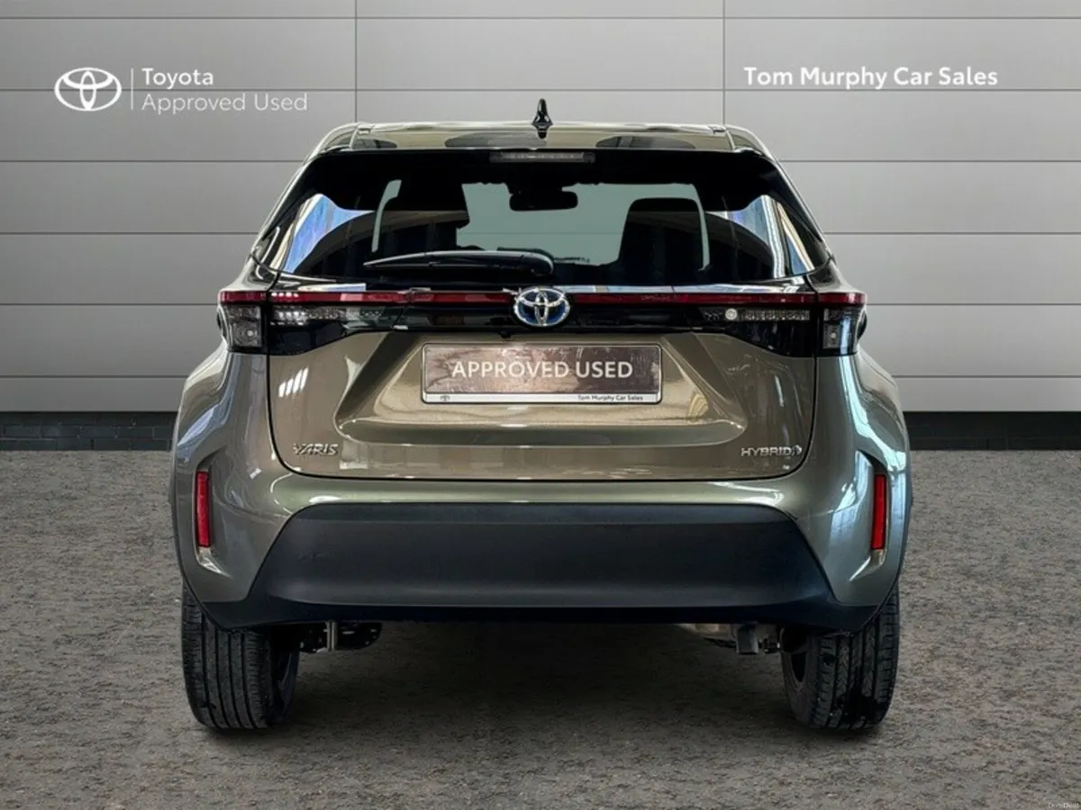 Toyota Yaris Cross CROSS LUNA SPORT 4DR AUTO - Image 4