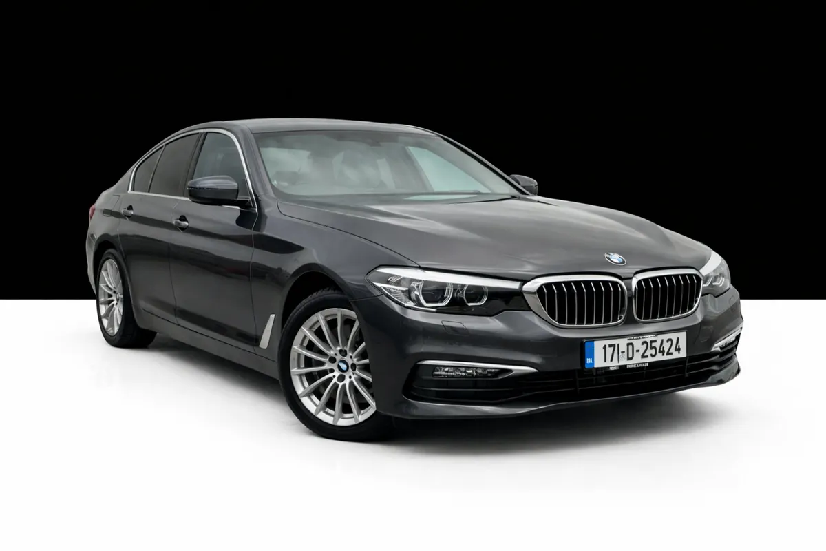171 BMW 520D SE AUTO X-DRIVE 4WD - RARE CAR - - Image 1