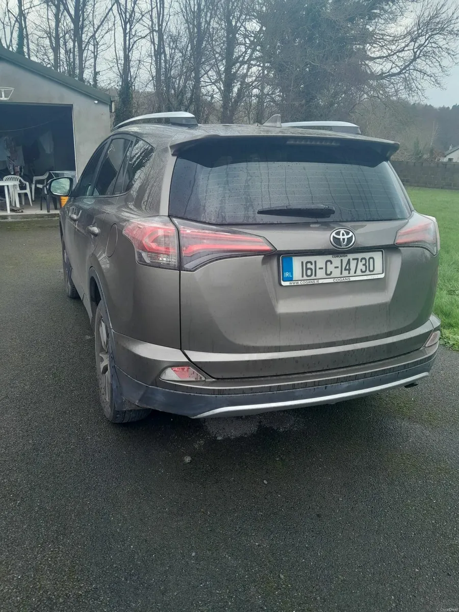 Toyota RAV4 2016 - Image 3