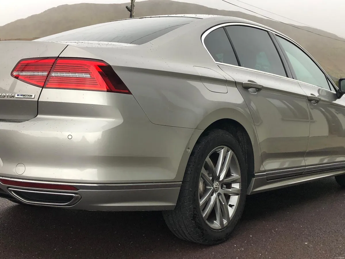 Volkswagen Passat 2016 Rline 150bhp - Image 3