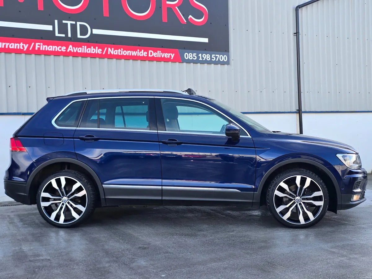 2018  VW TIGUAN 2.0 *UPGRADED  R-LINE WHEELS - Image 4