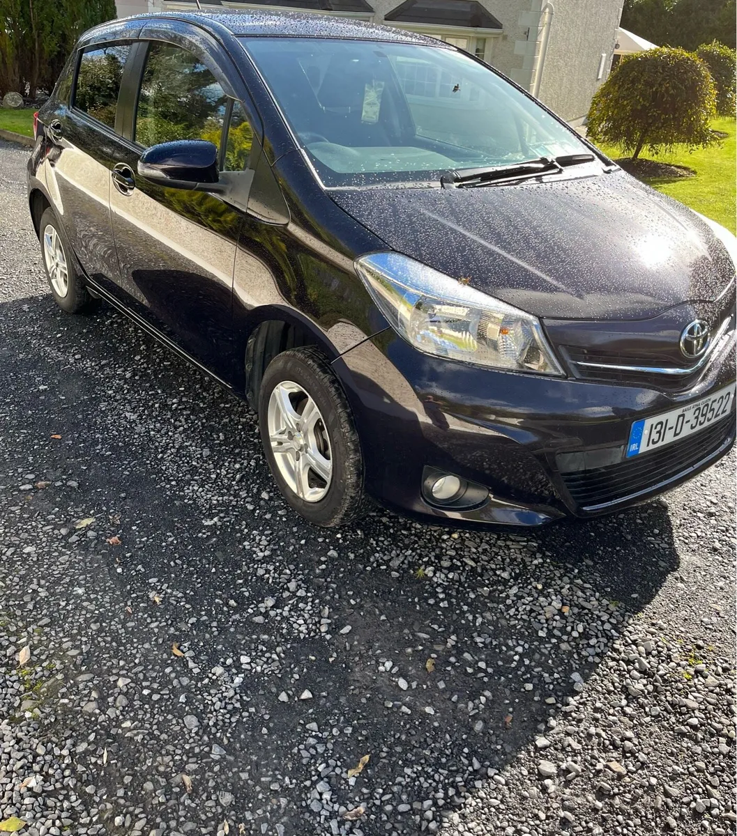 Toyota Vitz/ Yaris - Image 3