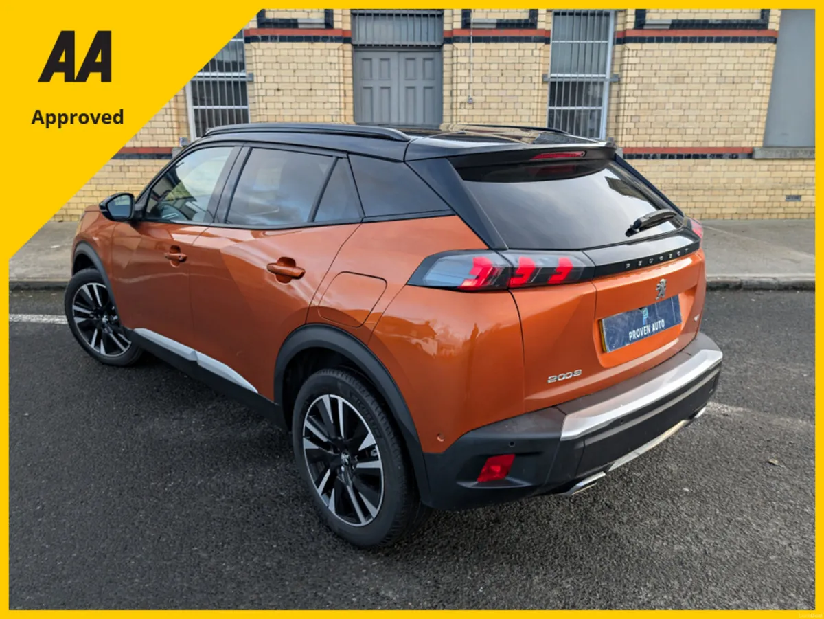 Peugeot 2008 GT PREMIUM PURETECH S/S - Image 4