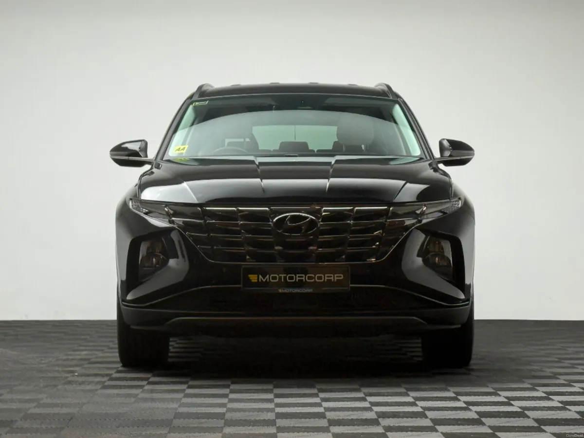 Hyundai Tucson EXEC PLUS 1.6 PHEV AUTO - Image 2