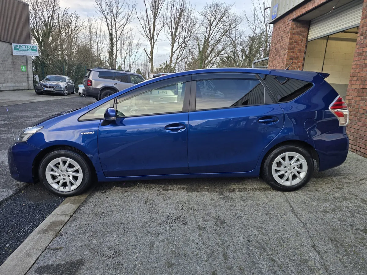 Toyota Prius Alpha 7 Seater 2016 - Image 3
