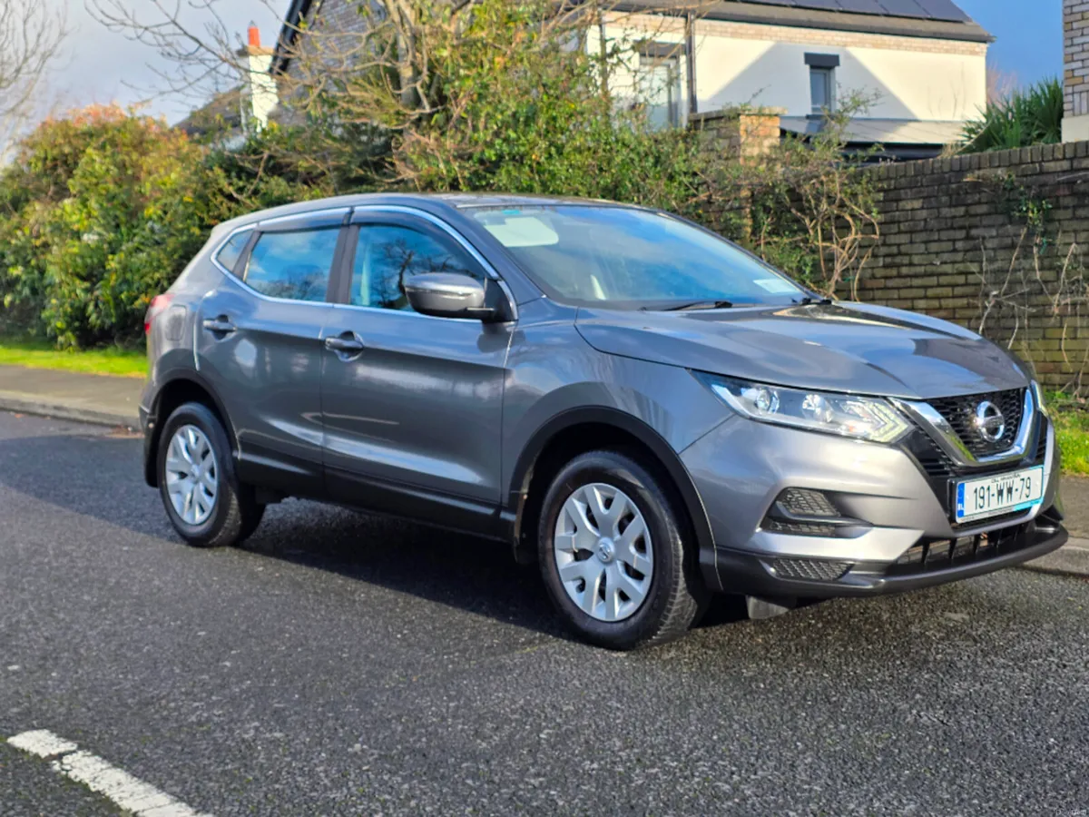 Nissan Qashqai 1.2 XE 18 4DR - Image 2