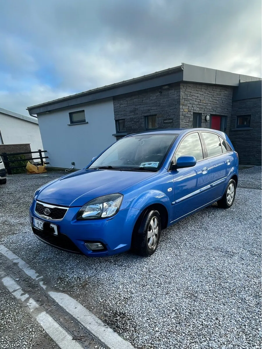 Kia Rio 1.4 petrol 2011 - Image 1