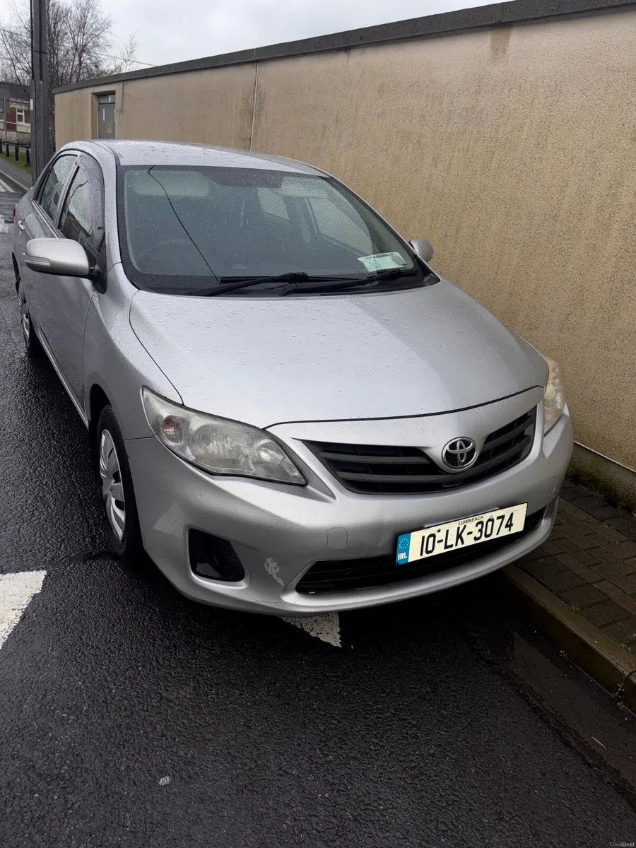 Toyota Corolla 2010 - Image 1