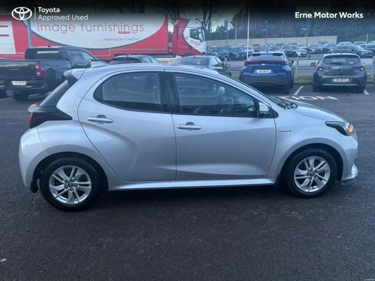 Toyota Yaris yaris hybrid luna - Image 2