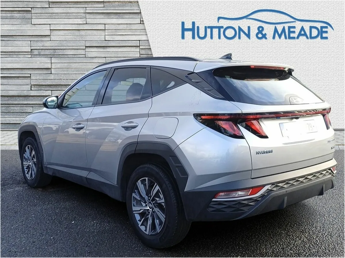 Hyundai Tucson Executive HEV 1.6 Petrol 5dr - Image 2
