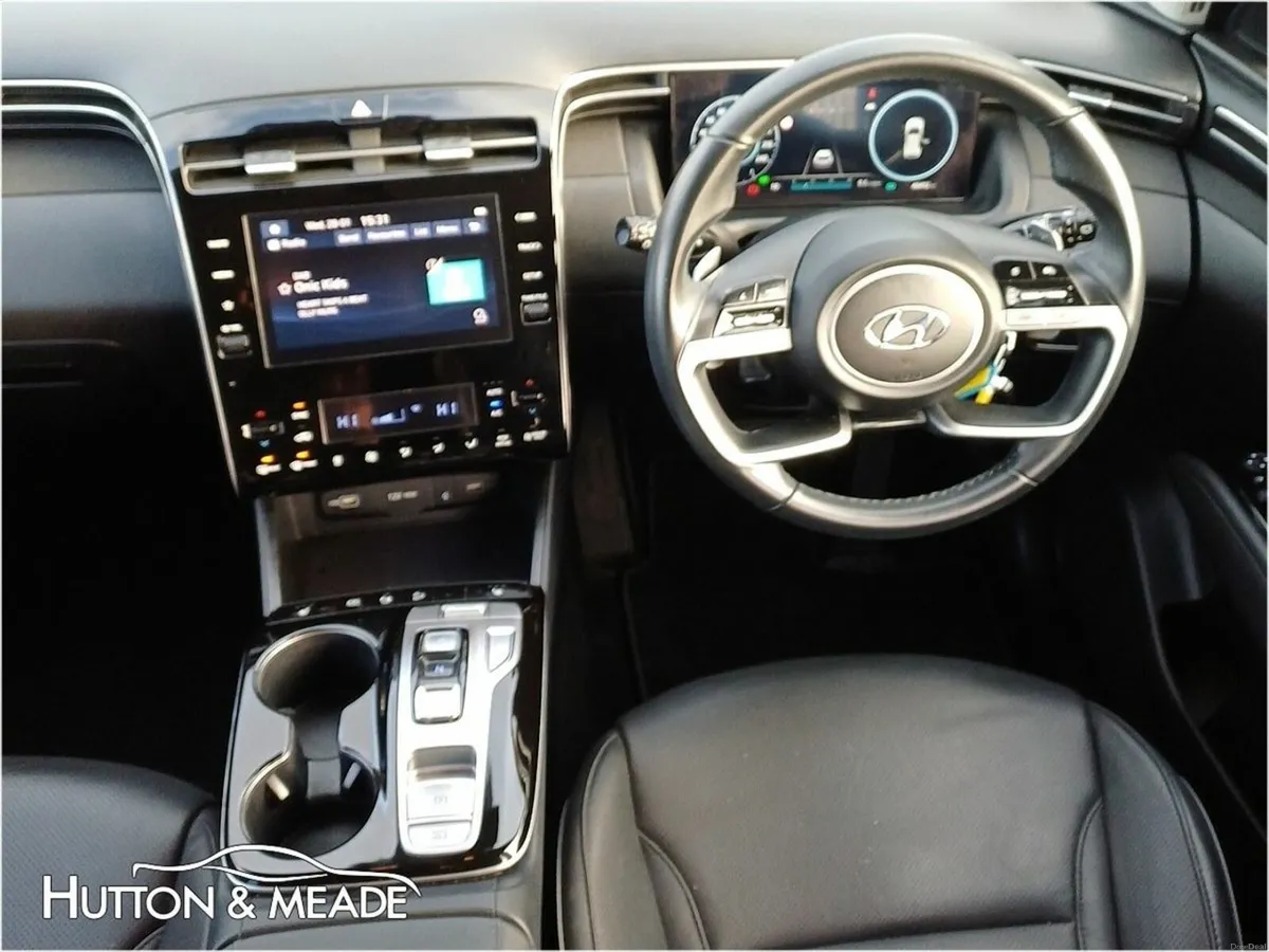 Hyundai Tucson Executive HEV 1.6 Petrol 5dr - Image 3