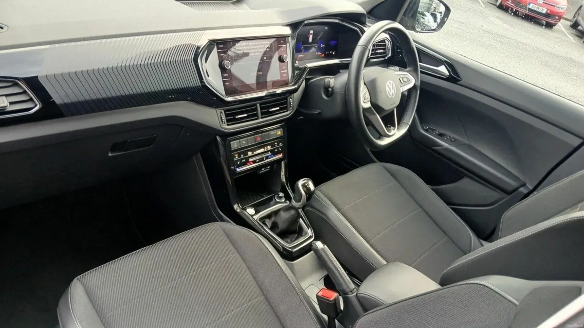 Volkswagen T-Cross Style  1.0 TSI M6F 115HP **DESI - Image 2