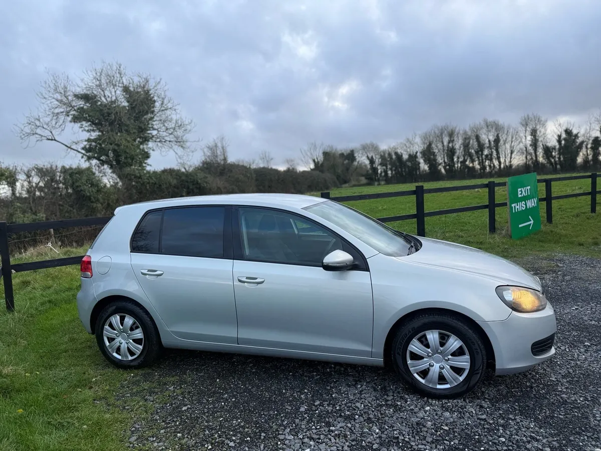 2010 Volkswagen Golf 1,6 diesel - Image 4