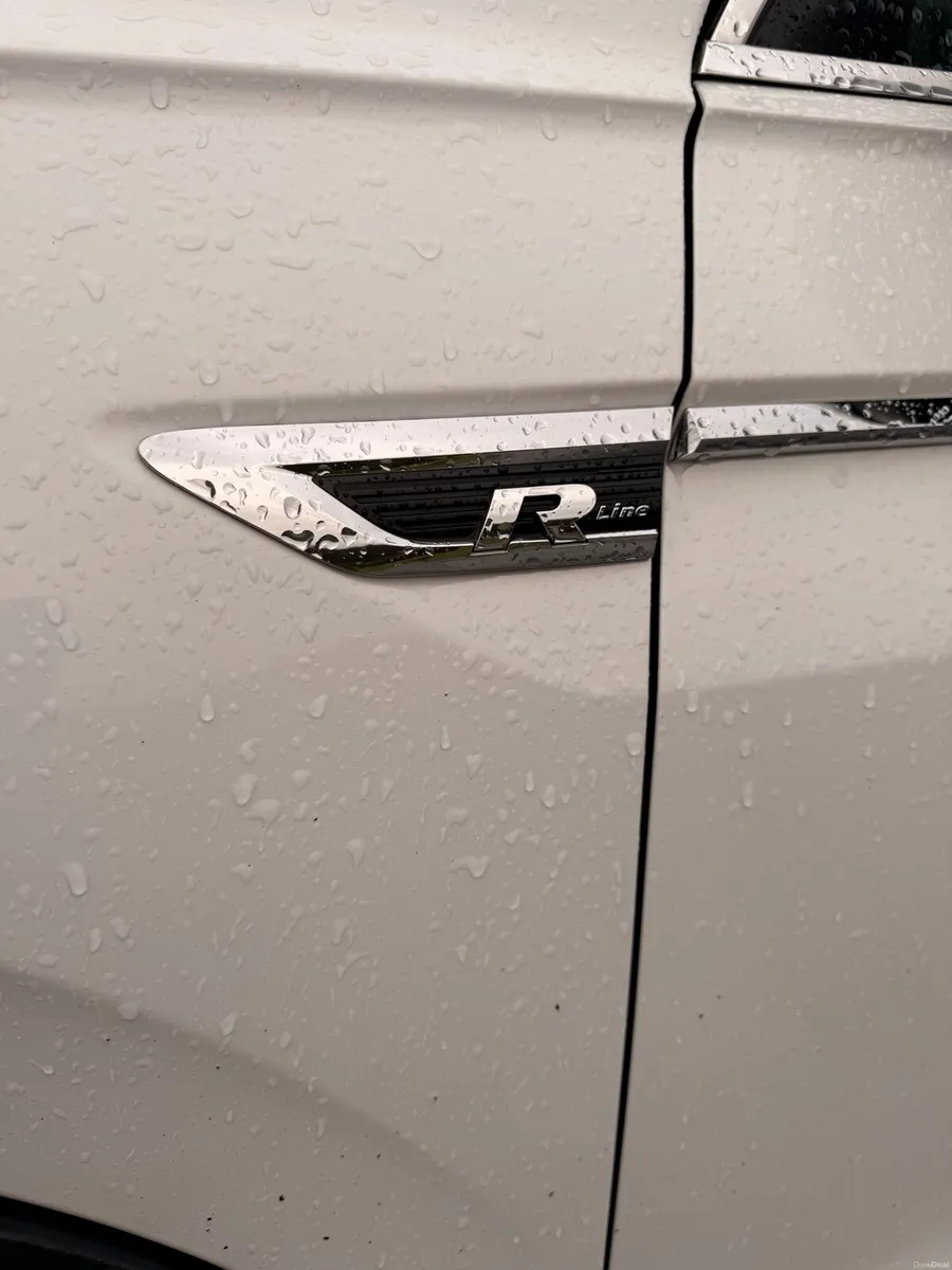 Volkswagen Tiguan R-Line 2.0 TDI - Image 3