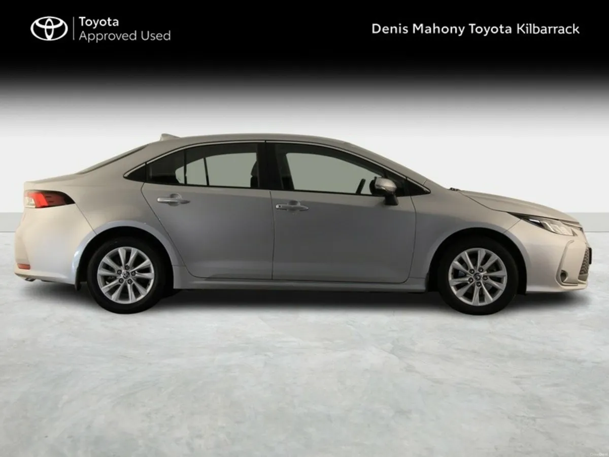 Toyota Corolla COROLLA LUNA SALOON - Image 4