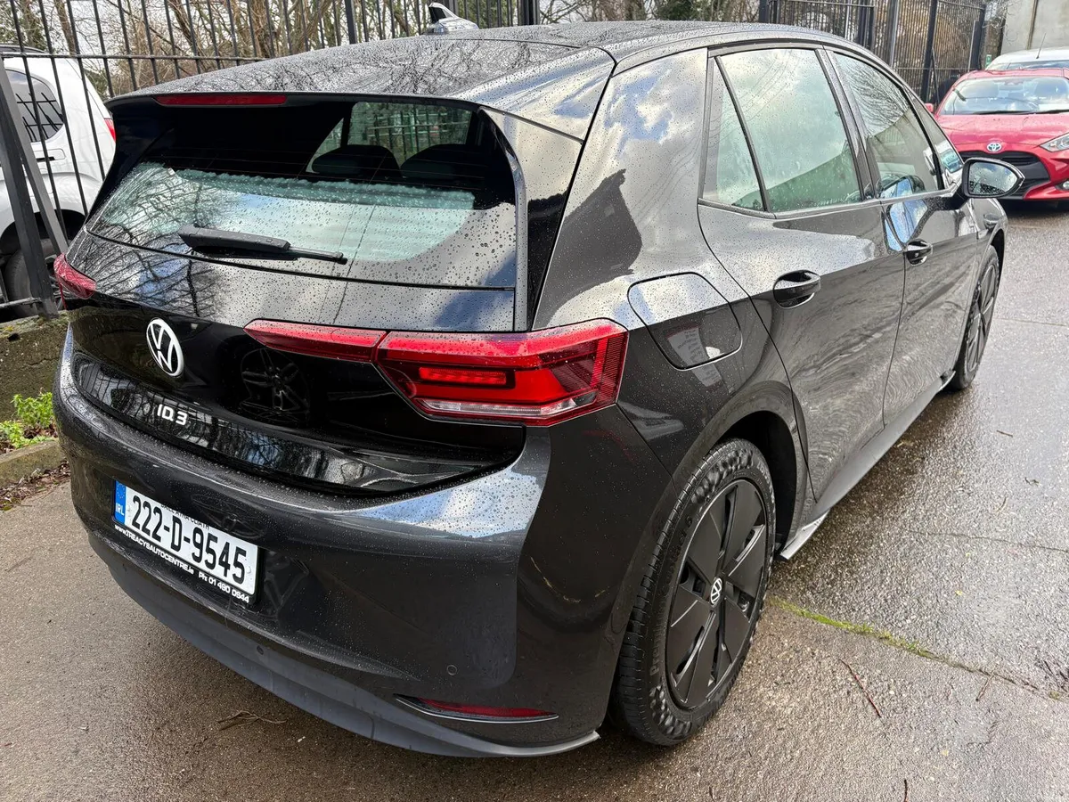Volkswagen ID.3 2022 PRO 107 KW LIFE 58KWH 145HP - Image 4