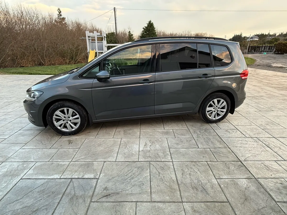 2021 VW Touran 7 seats - Image 3